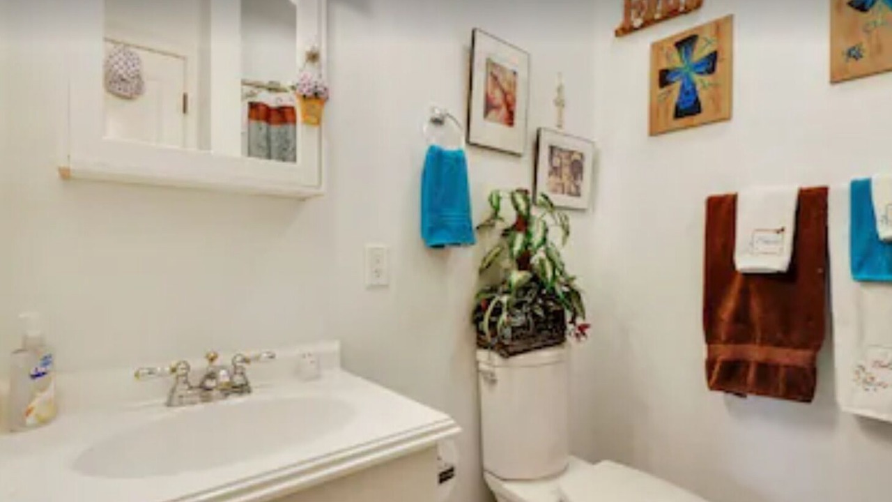 Photo of Bathroom in Bay St Louis