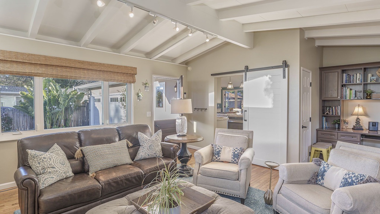 Photo of Bedroom in Mission Fields