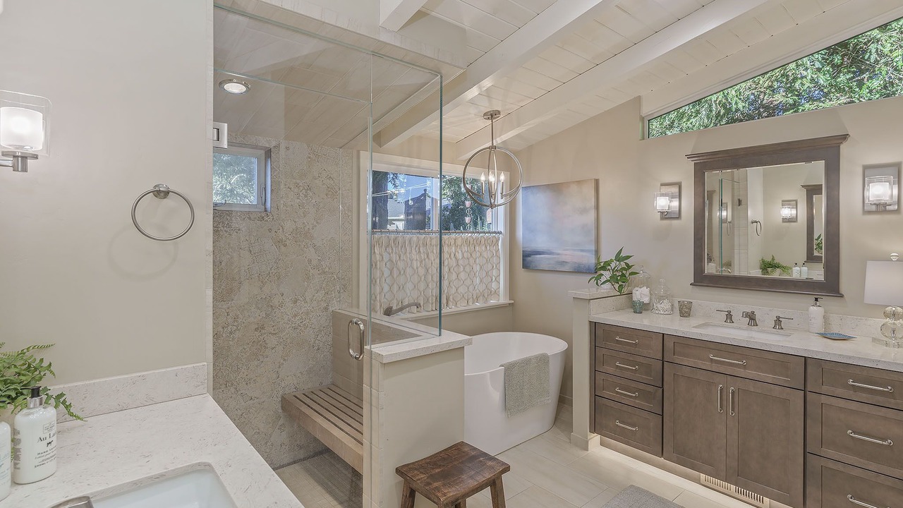 Photo of Bathroom in Mission Fields