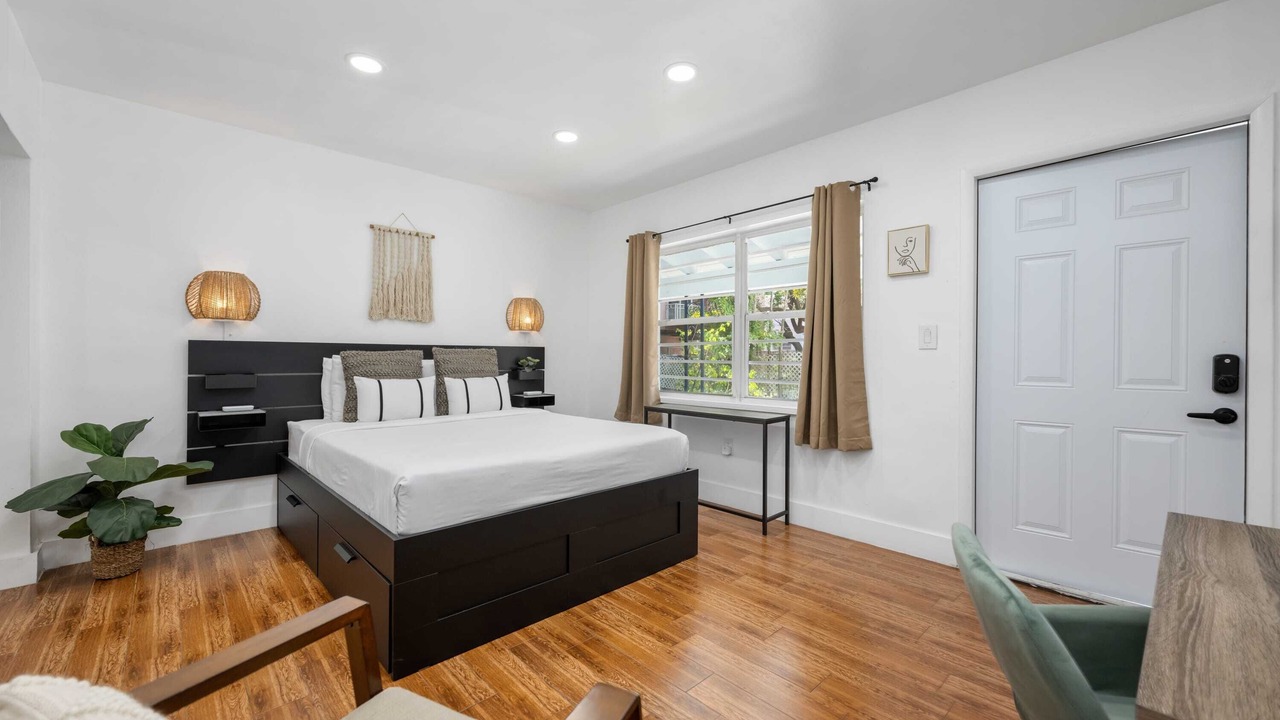 Photo of Bedroom in Northeast Miami