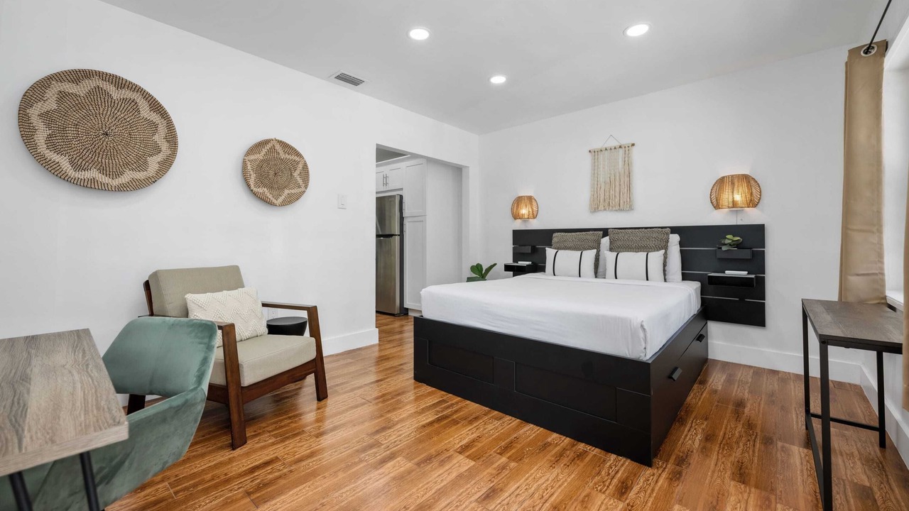 Photo of Bedroom in Northeast Miami