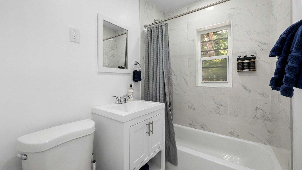 Photo of Bathroom in Northeast Miami