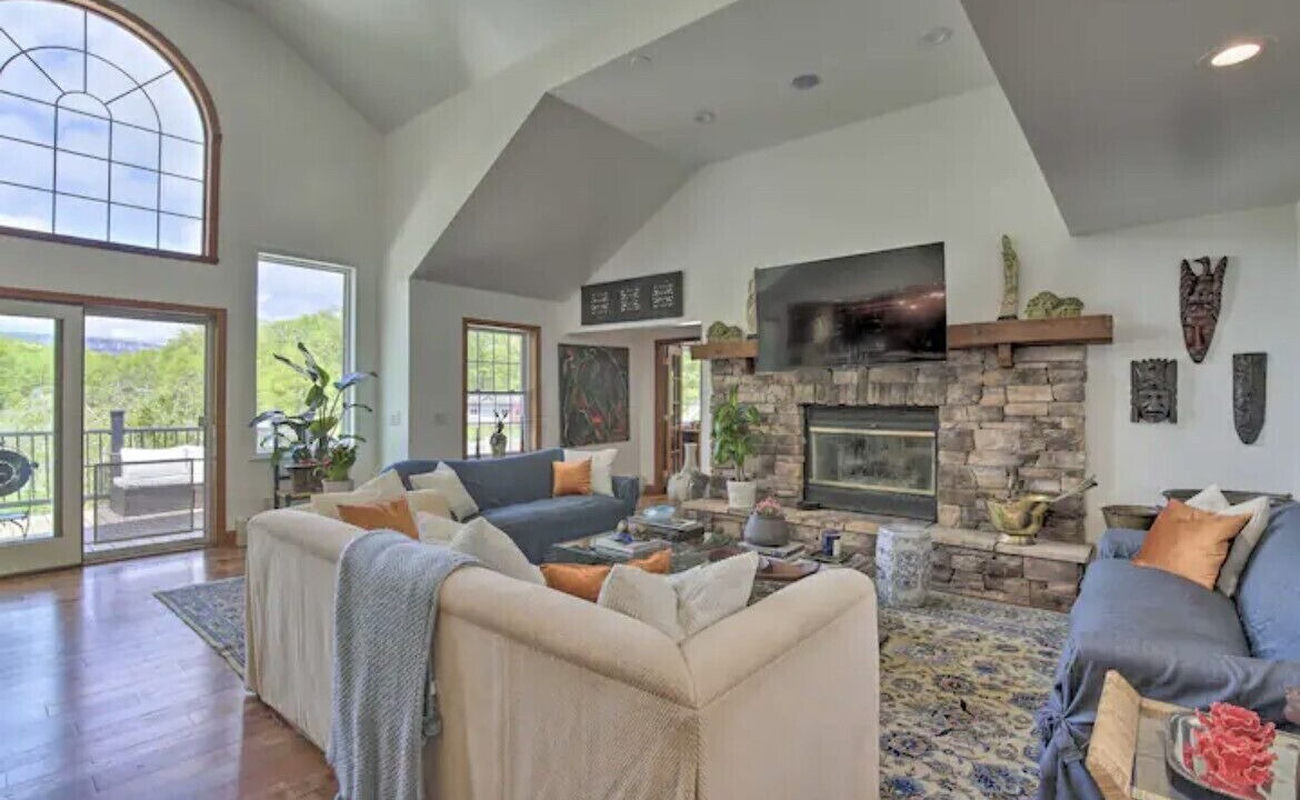 Photo of Livingroom in Gardiner