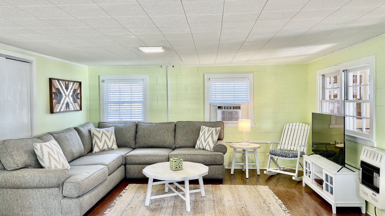 Photo of Livingroom in Leesburg