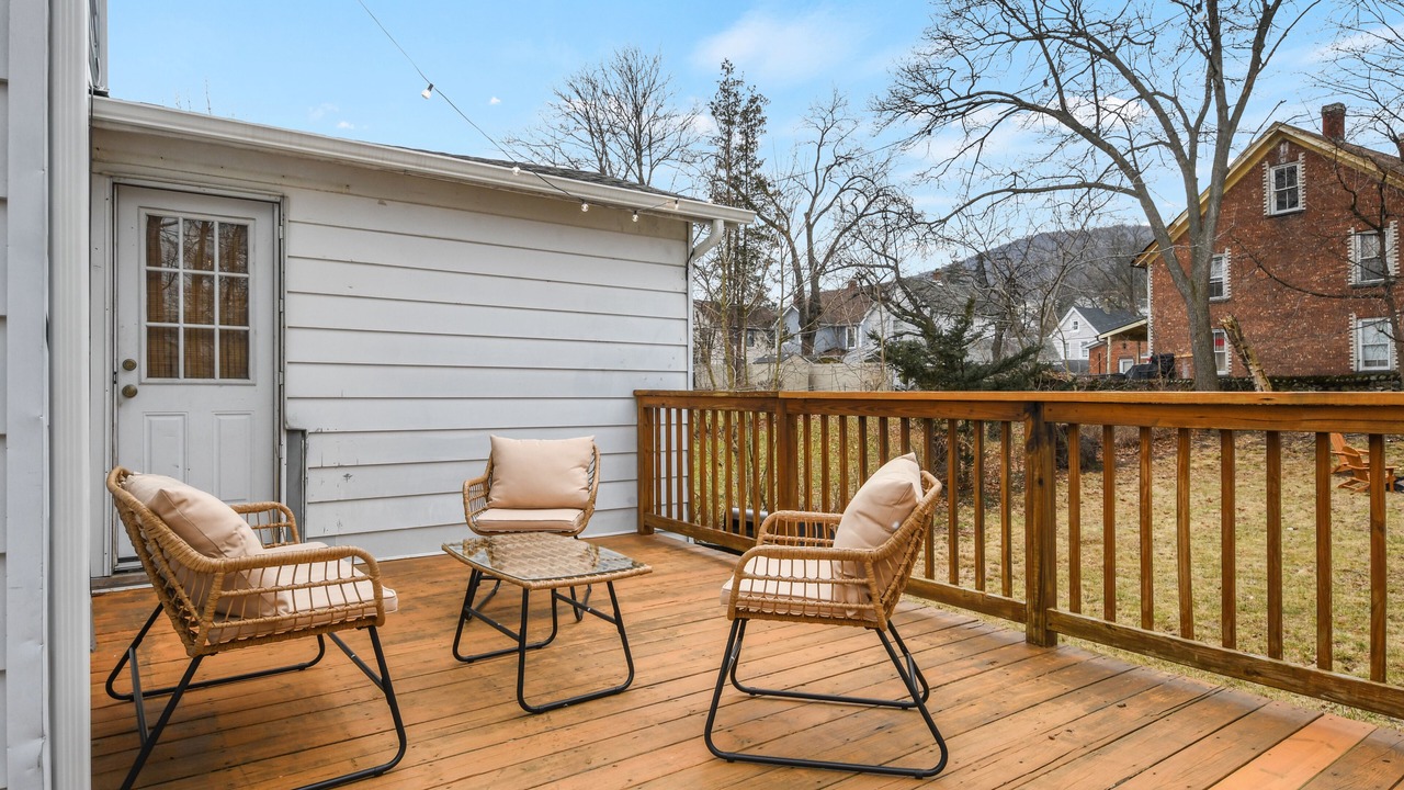 Photo of Patio Balcony in Highland Falls