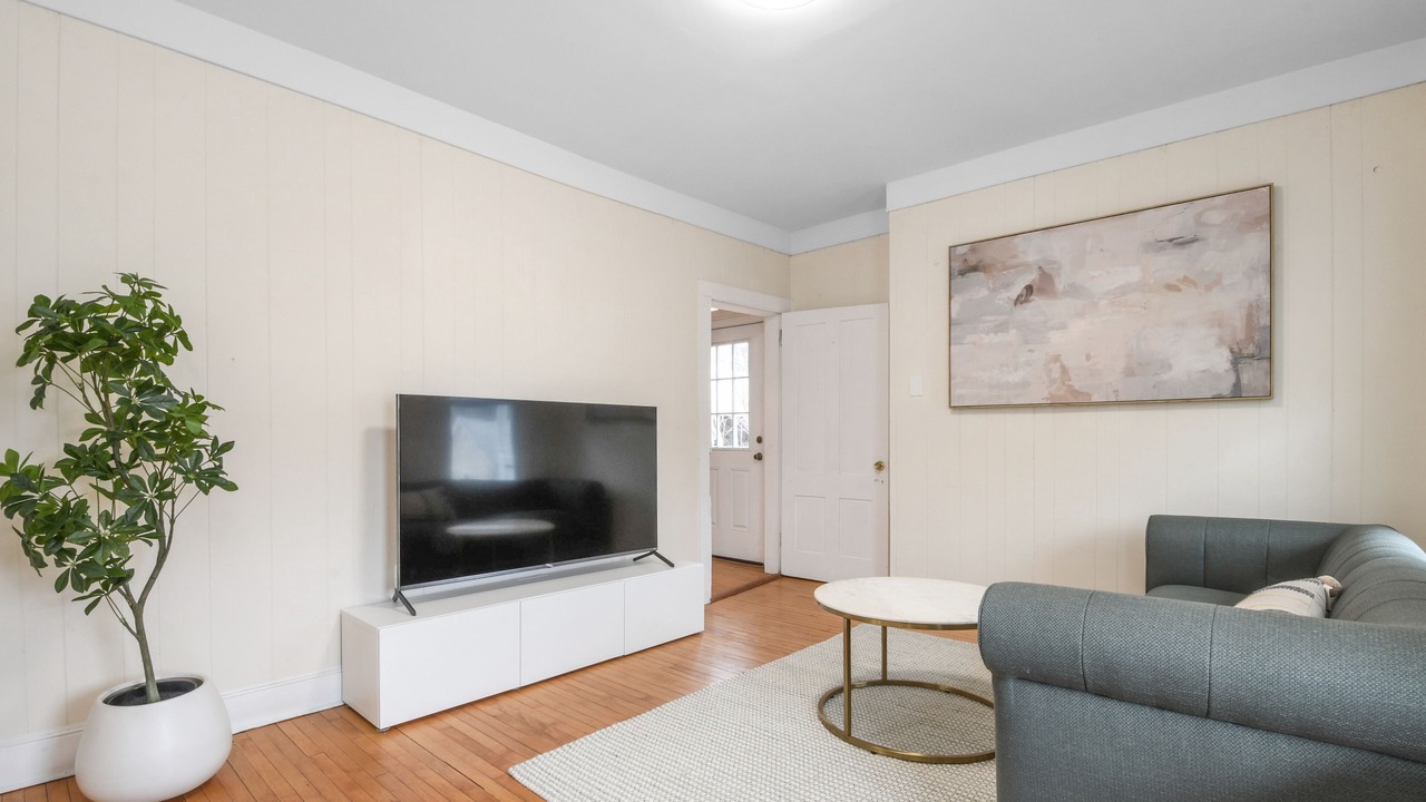Photo of Livingroom in Highland Falls