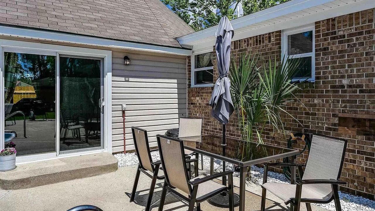 Photo of Outdoor in Myrtle Grove