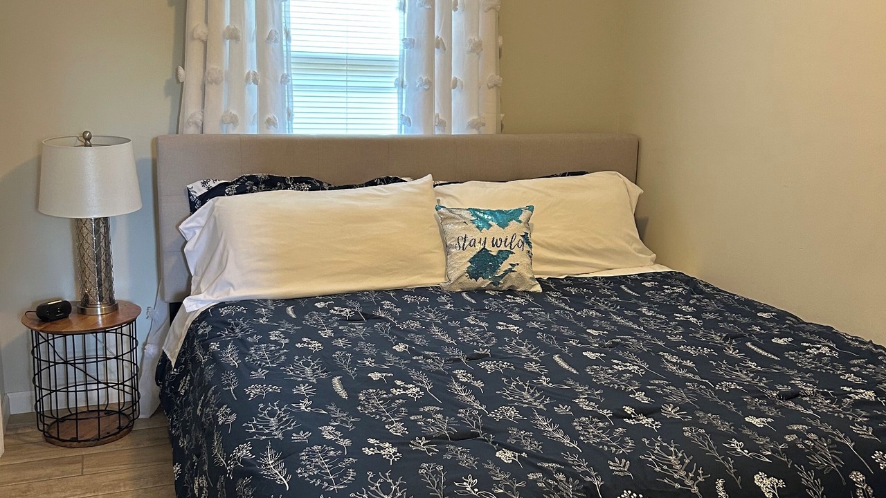 Photo of Bedroom in Myrtle Grove
