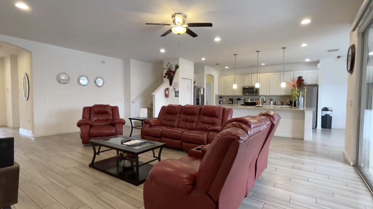 Photo of Livingroom in Loughman