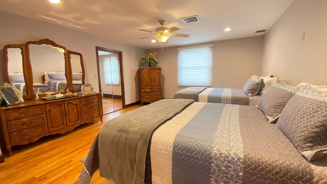 Photo of Bedroom in Forest Hill