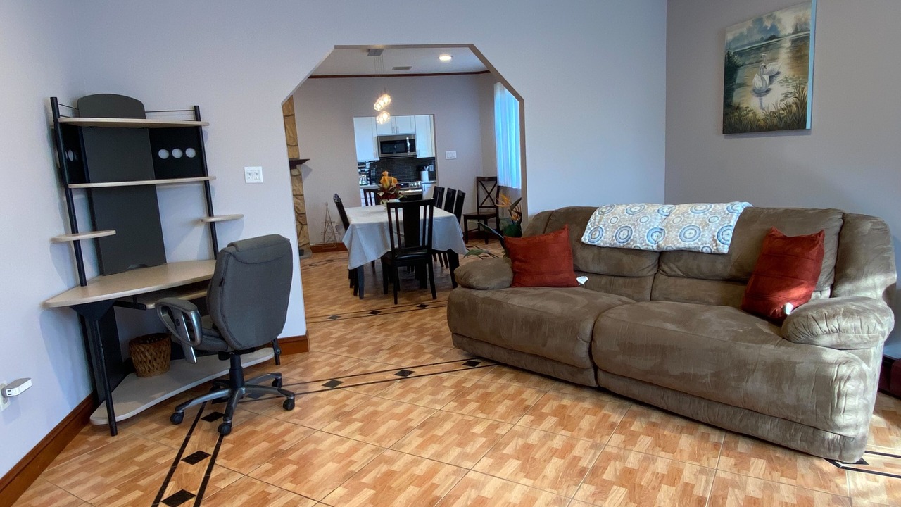 Photo of Livingroom in Forest Hill