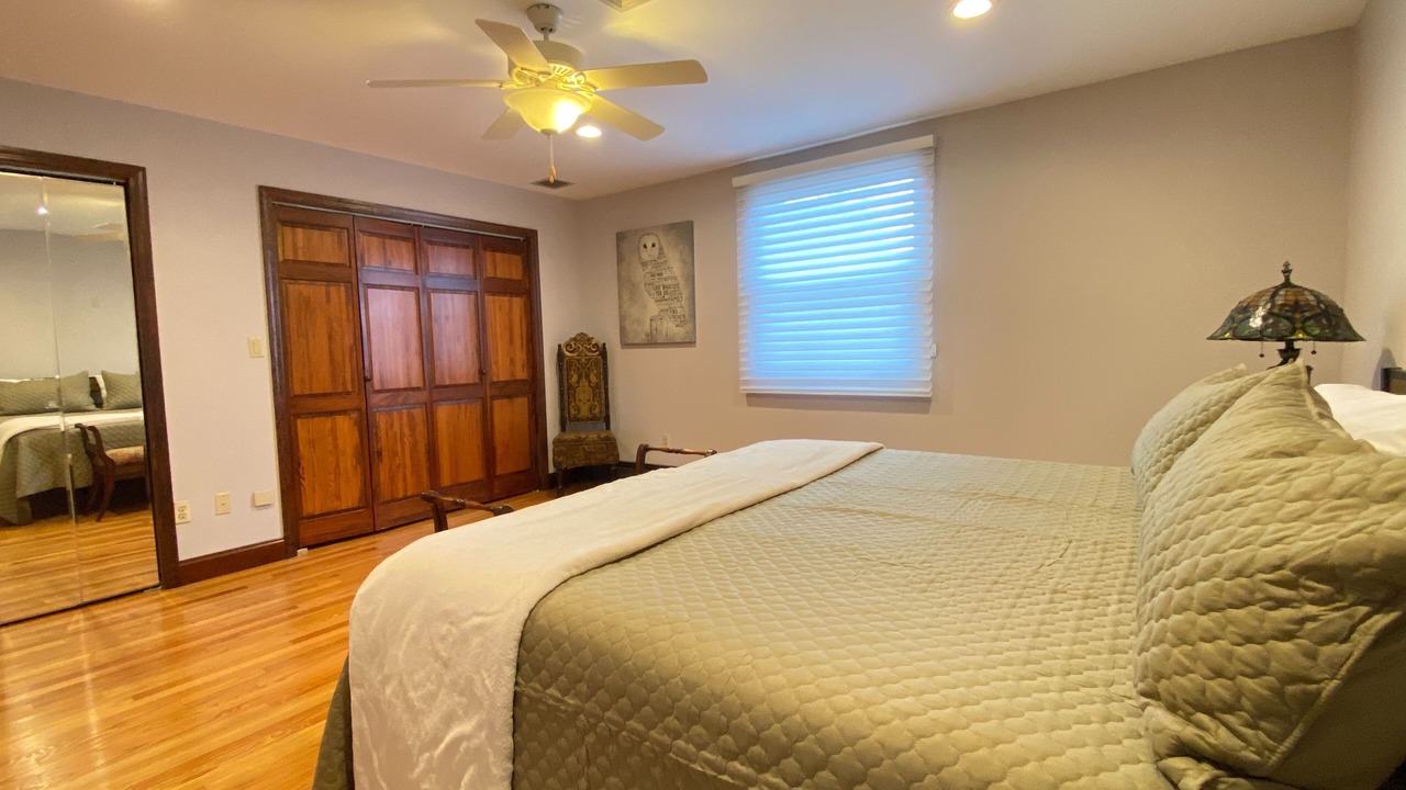Photo of Bedroom in Forest Hill
