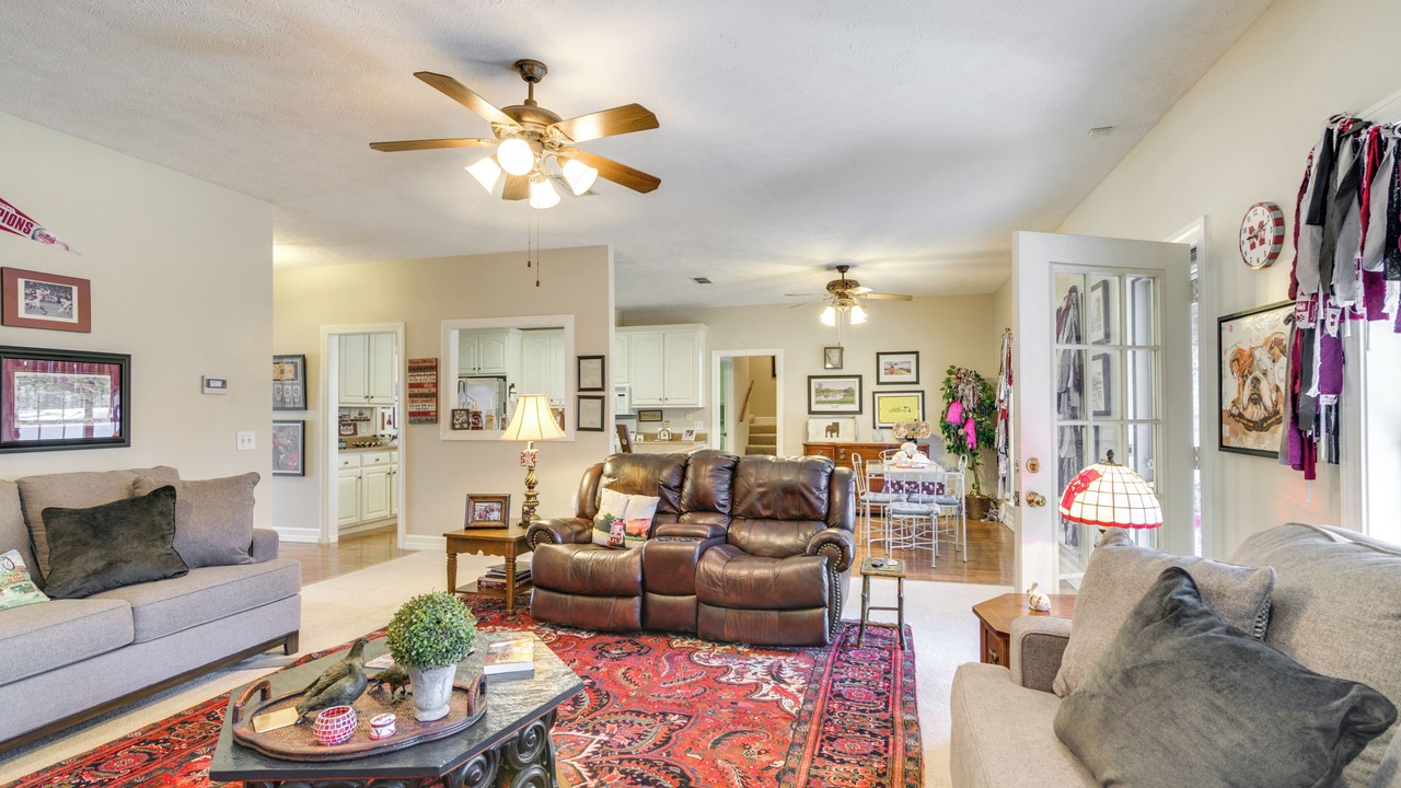 Photo of Livingroom in Starkville