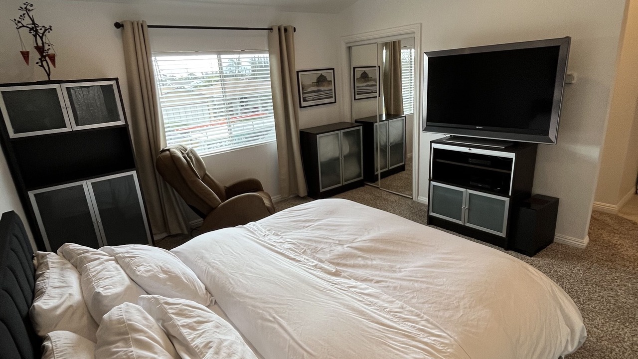Photo of Bedroom in Huntington Beach