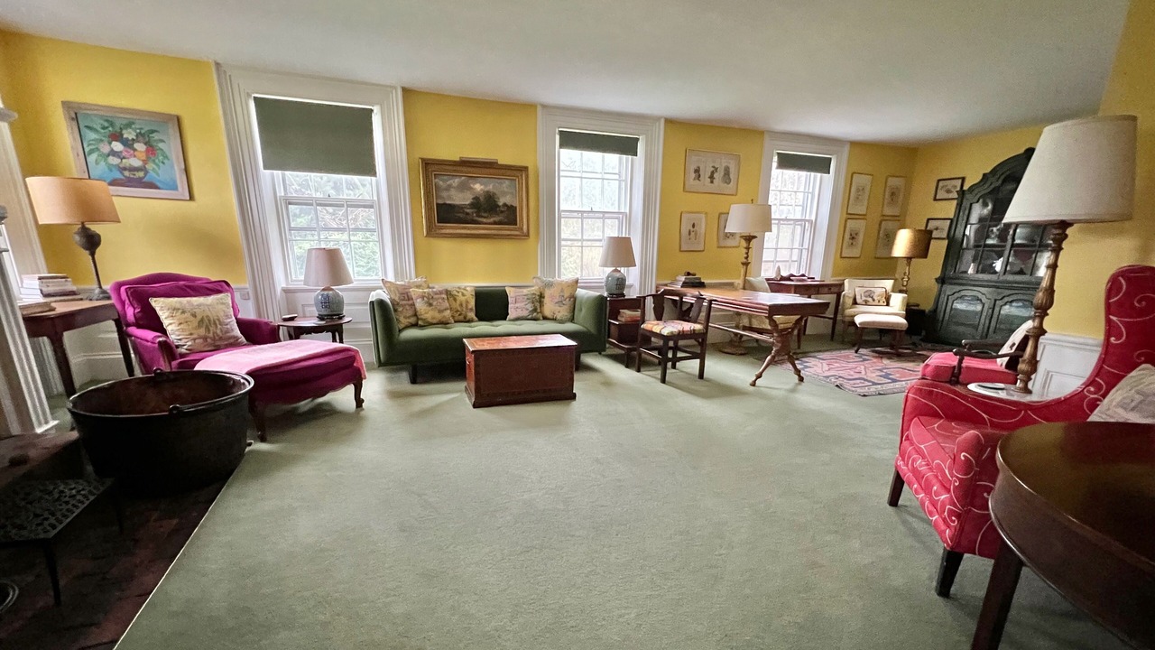 Photo of Bedroom in King