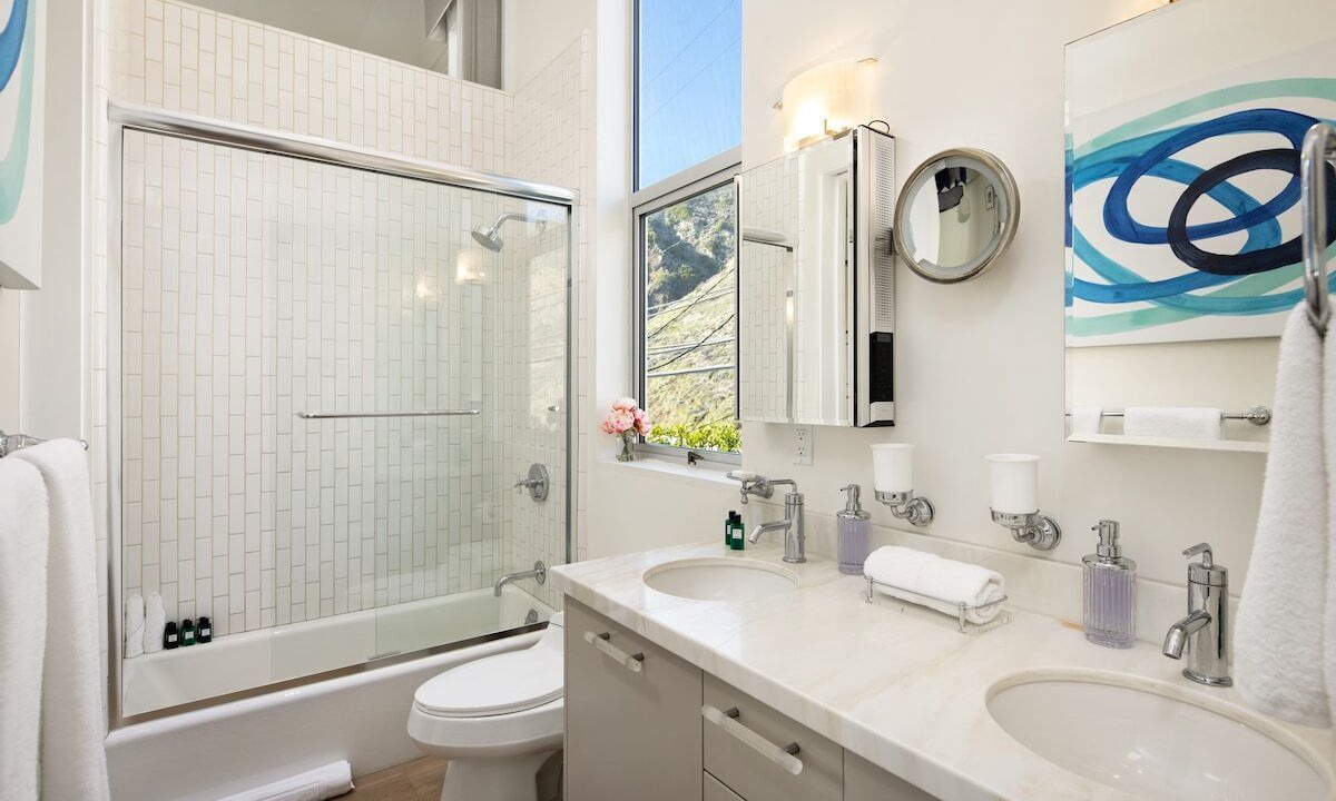 Photo of Bathroom in Malibu