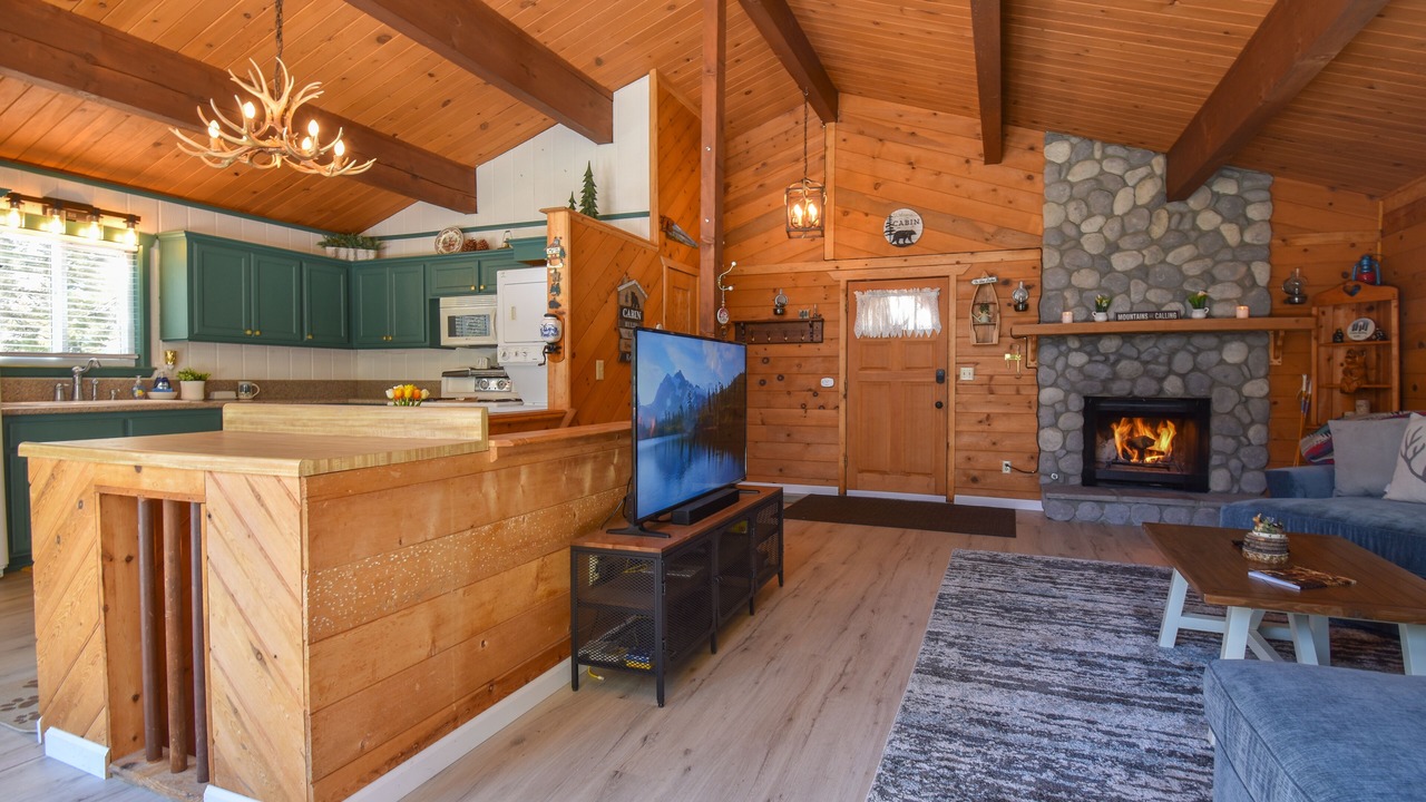 Photo of Livingroom in Green Valley Lake