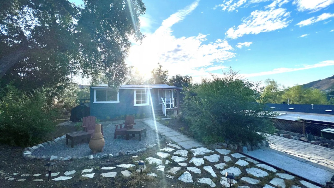 Photo of Patio Balcony in Calabasas