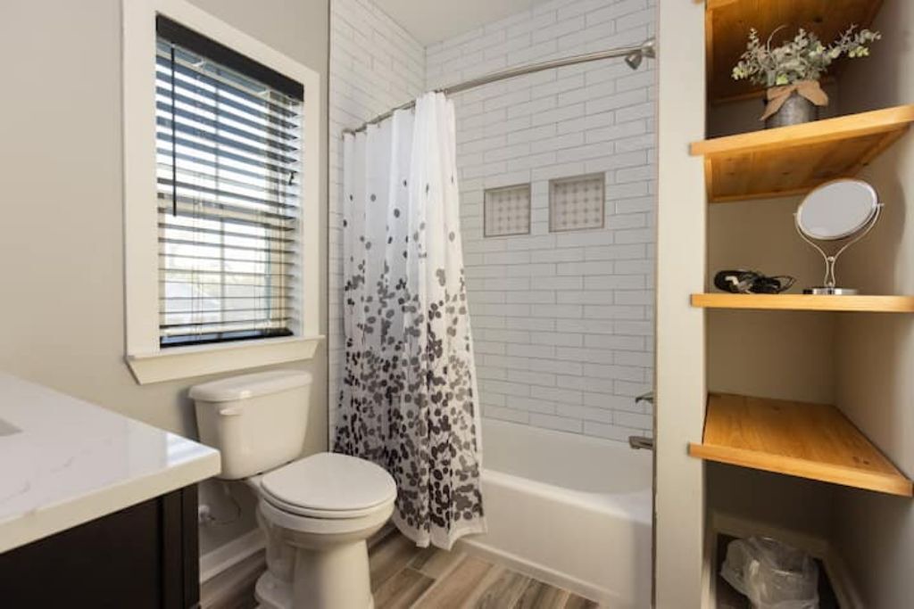 Photo of Bathroom in Old East Hill