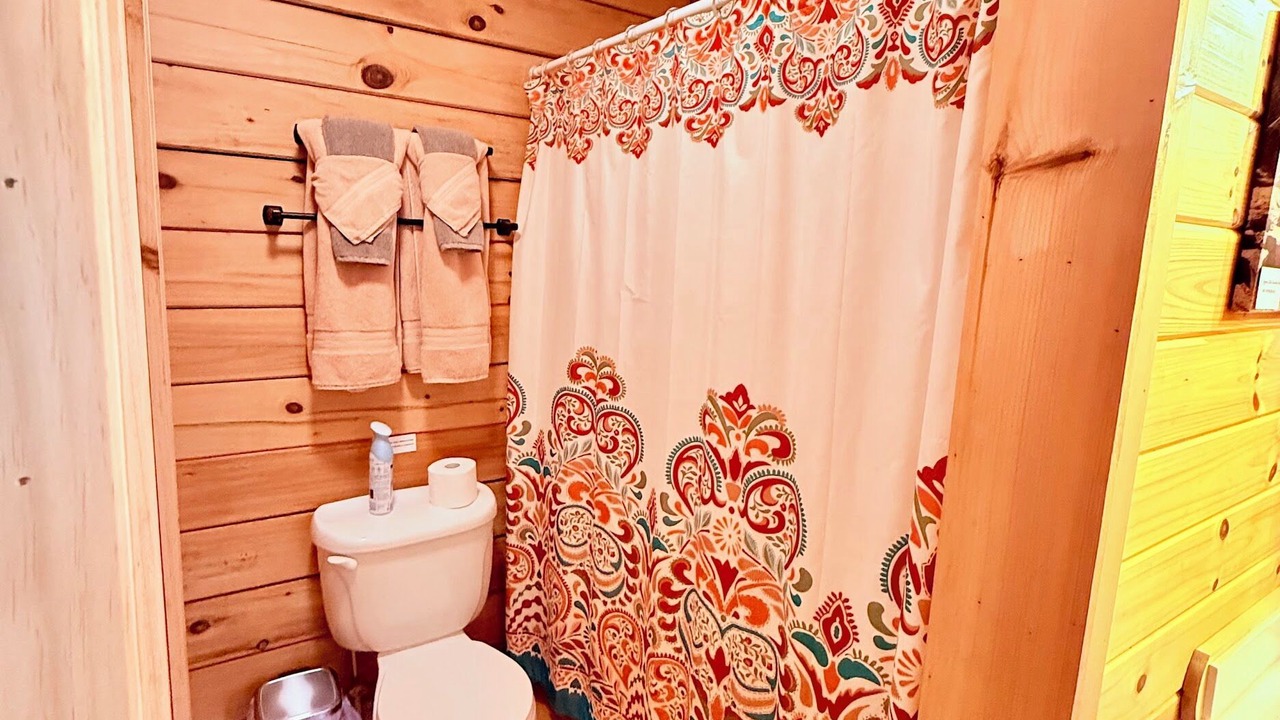 Photo of Bathroom in West Jefferson