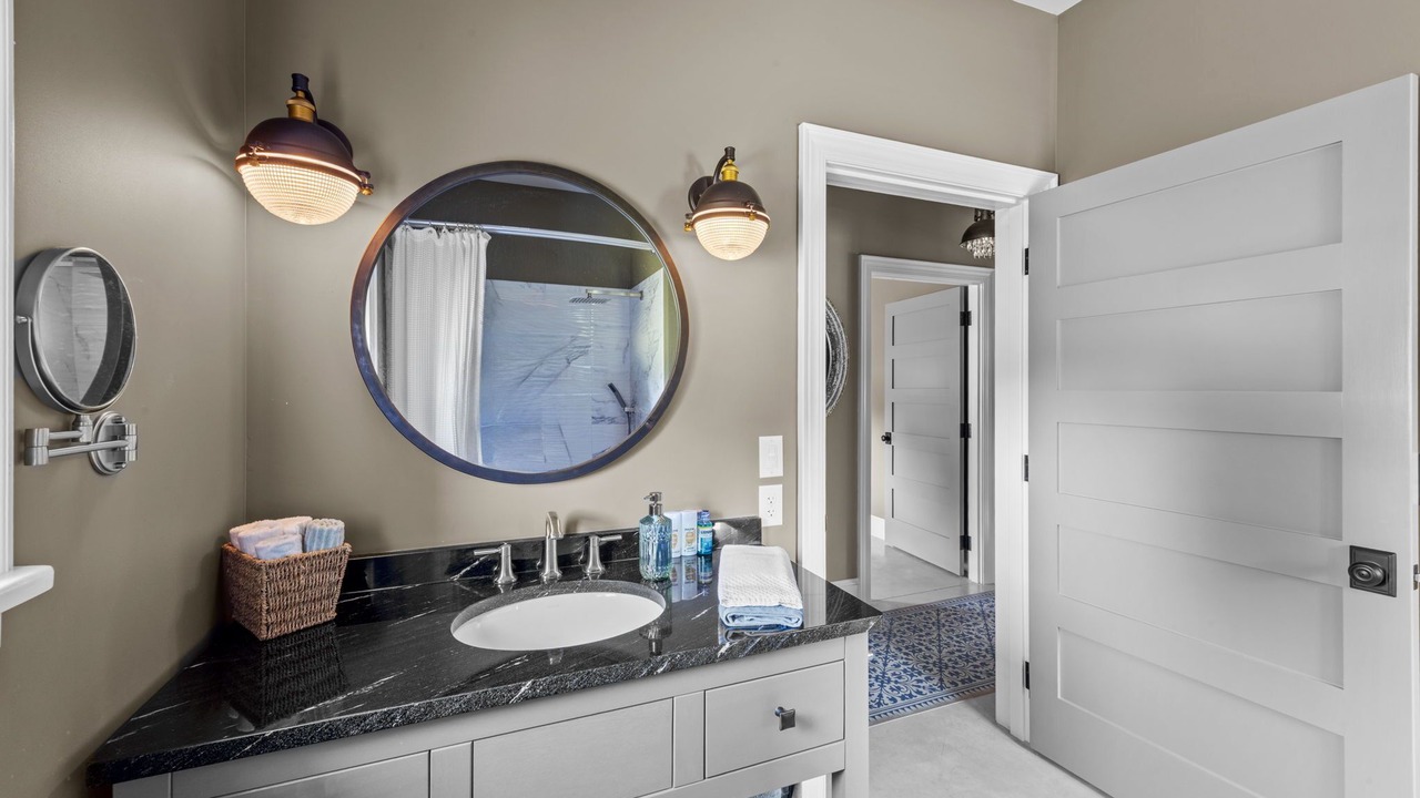 Photo of Bathroom in Core Creek