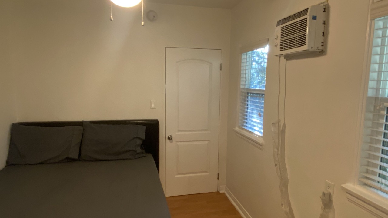 Photo of Bedroom in Valley Village