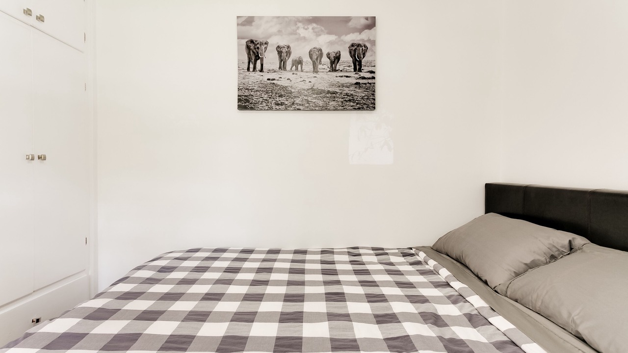 Photo of Bedroom in Valley Village