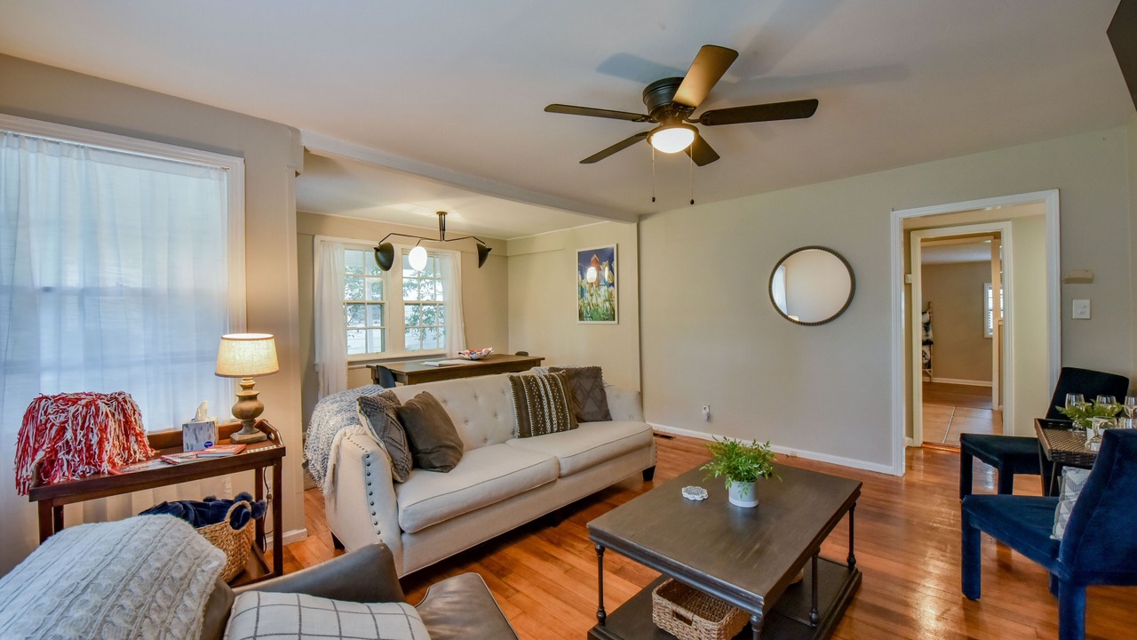 Photo of Livingroom in Tuscaloosa