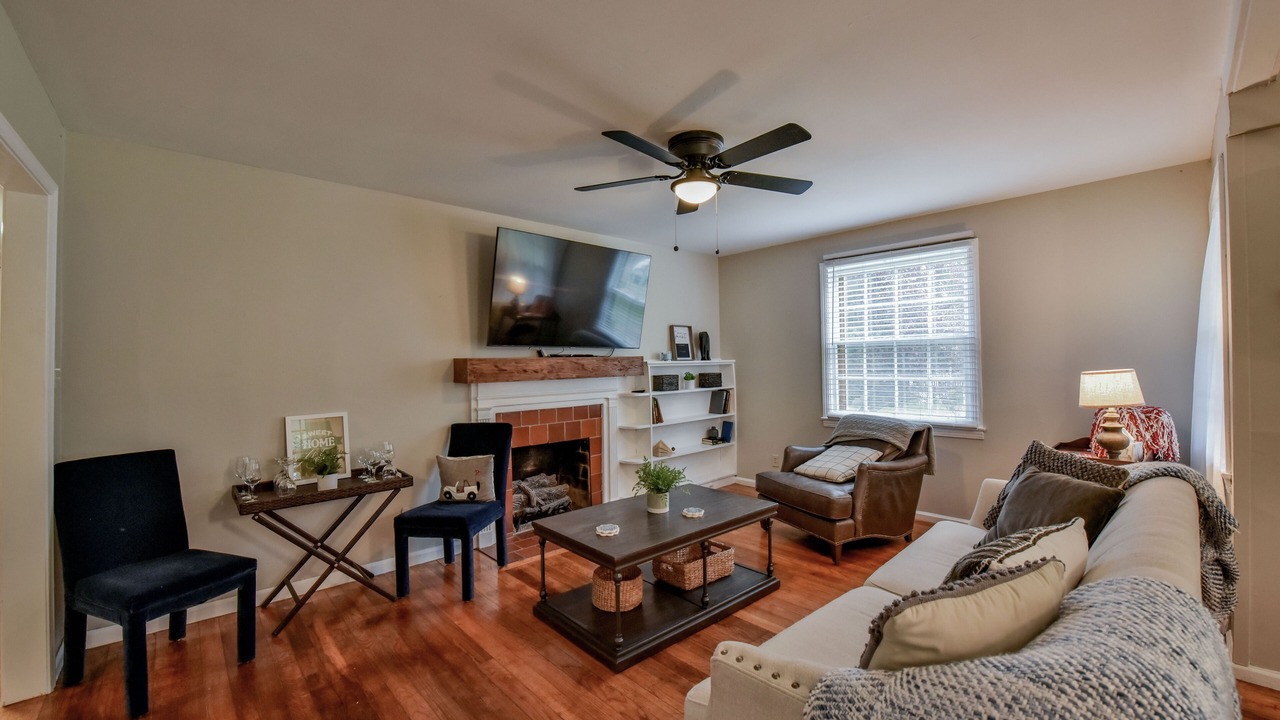 Photo of Livingroom in Tuscaloosa