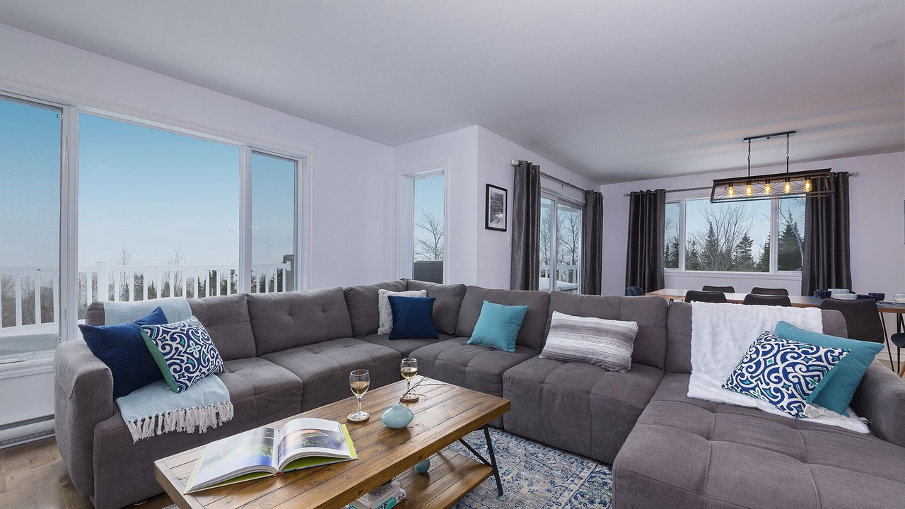 Photo of Livingroom in Petite-Riviere-Saint-Francois