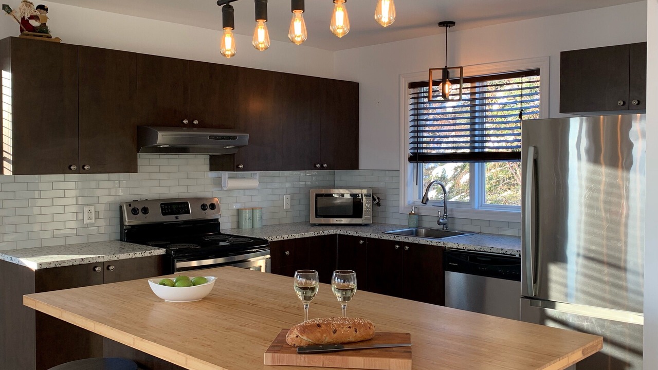Photo of Kitchen in Petite-Riviere-Saint-Francois