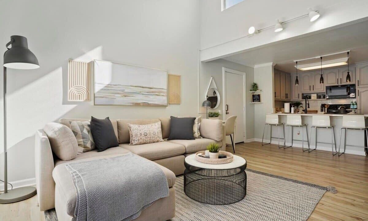 Photo of Livingroom in Serra Mesa