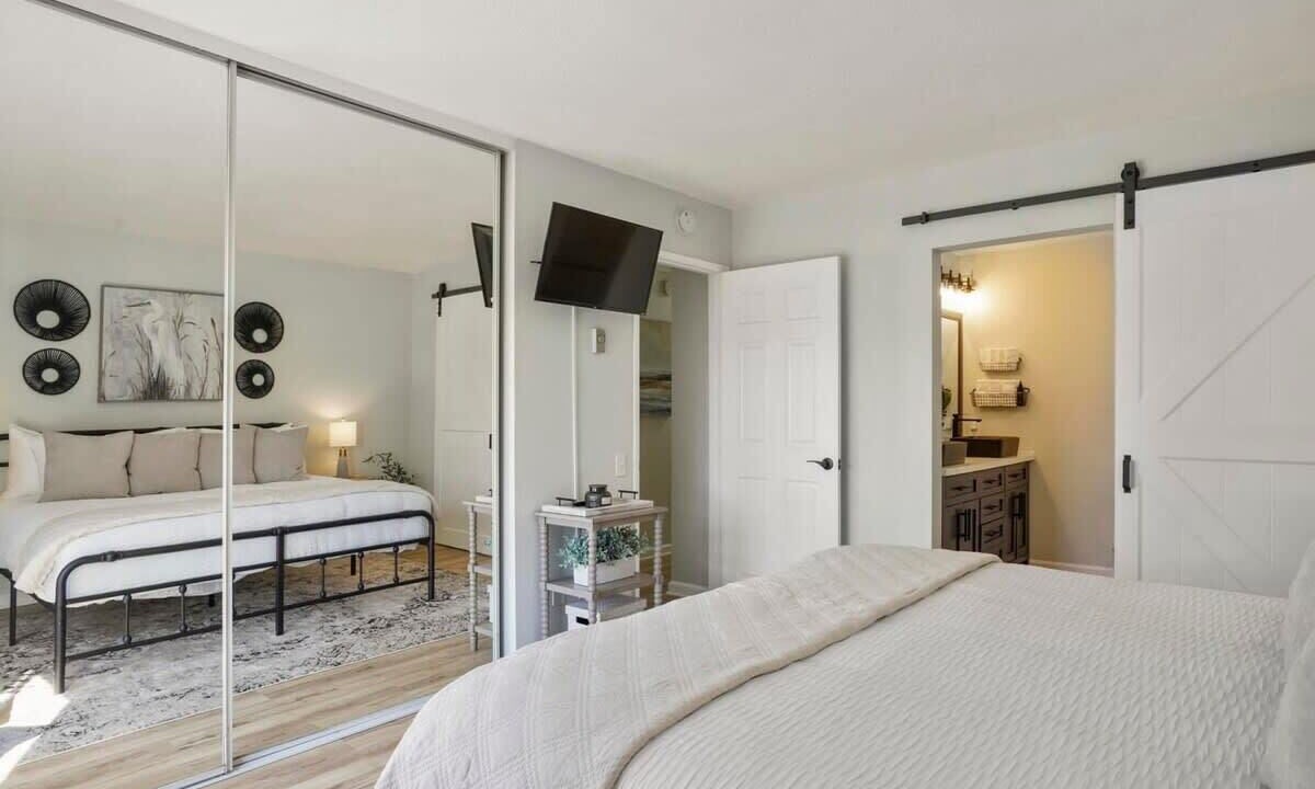 Photo of Bedroom in Serra Mesa