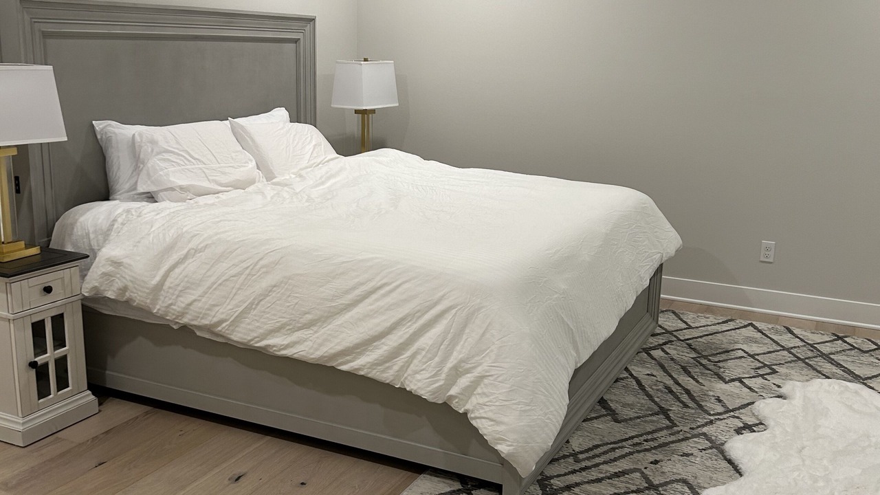 Photo of Bedroom in Lake Forest