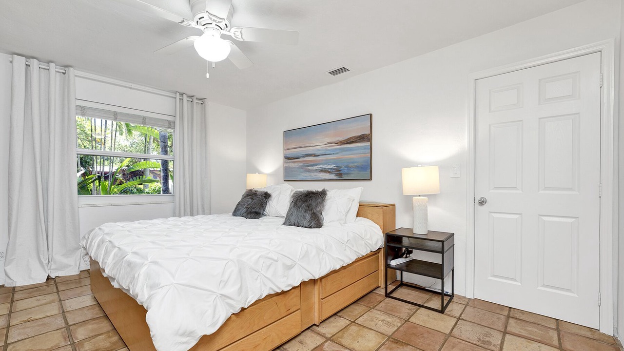 Photo of Bedroom in South Lake