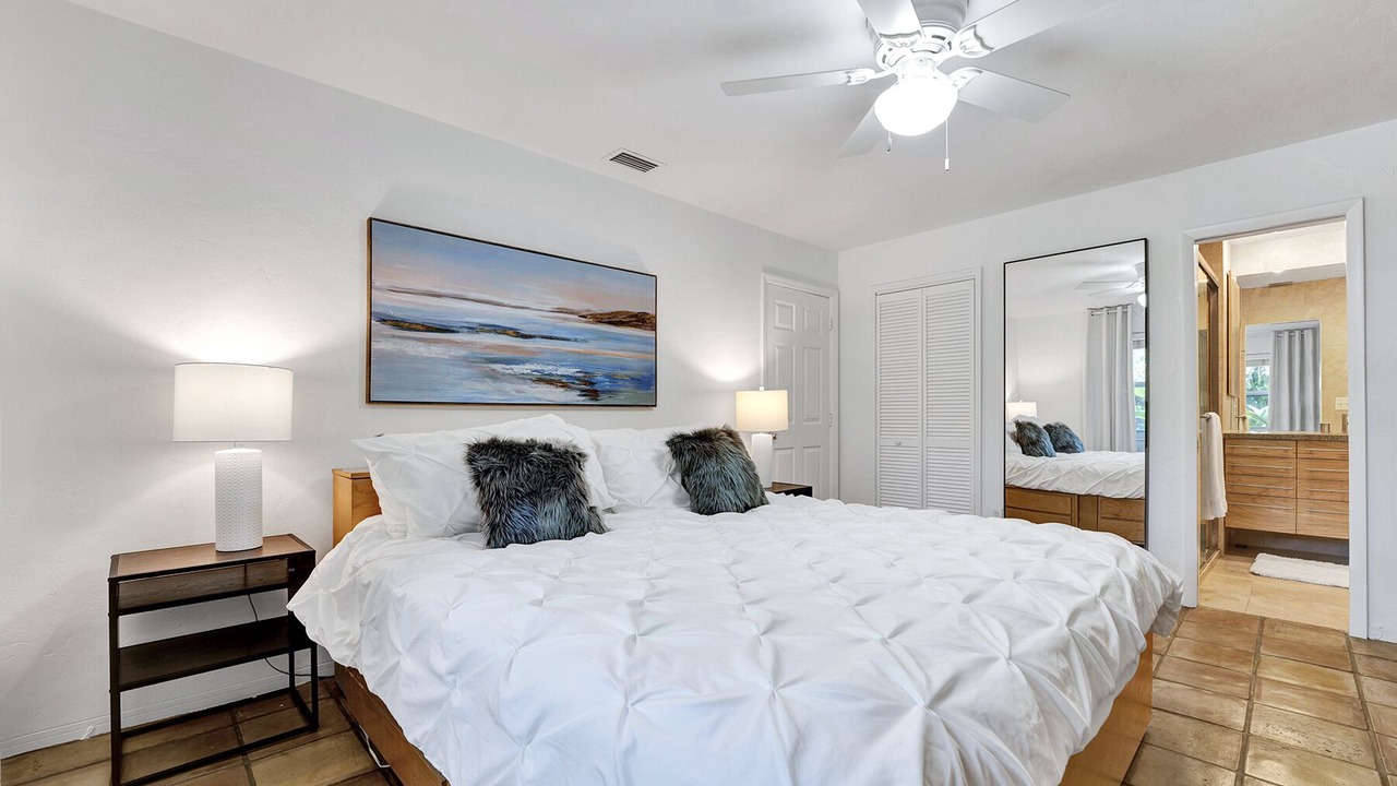 Photo of Bedroom in South Lake