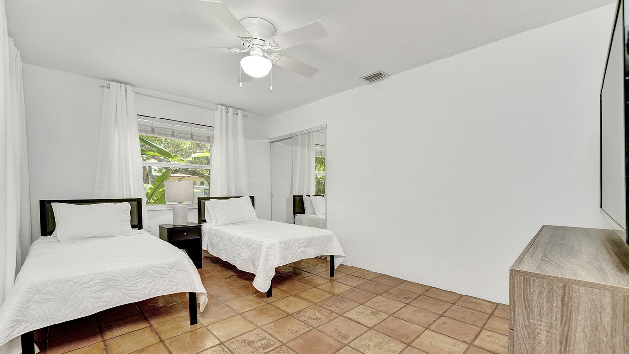 Photo of Bedroom in South Lake