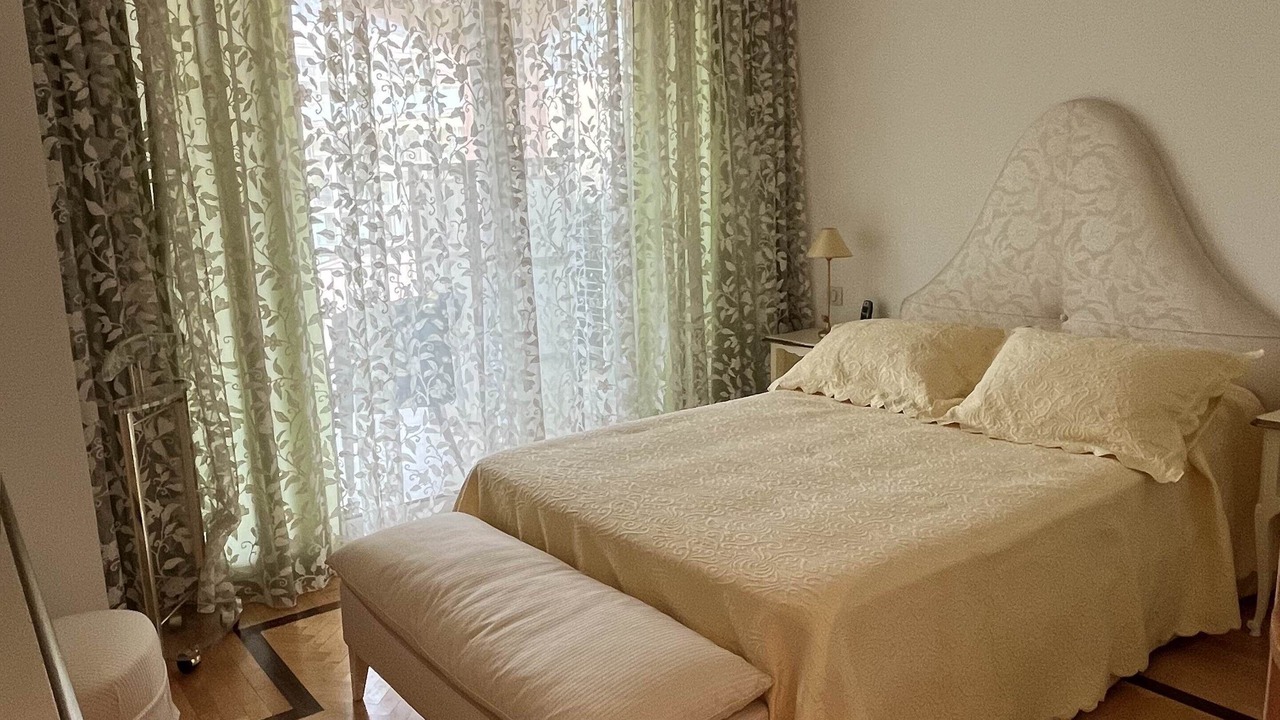 Photo of Bedroom in Monaco