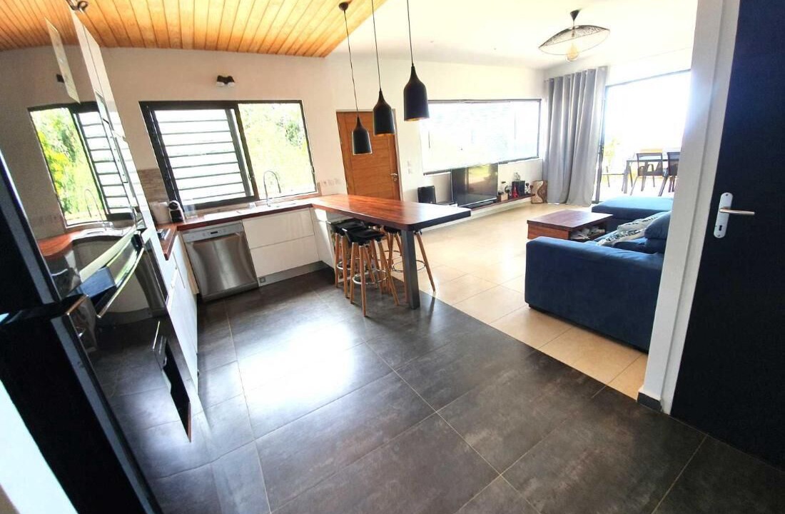 Photo of Livingroom in Arue