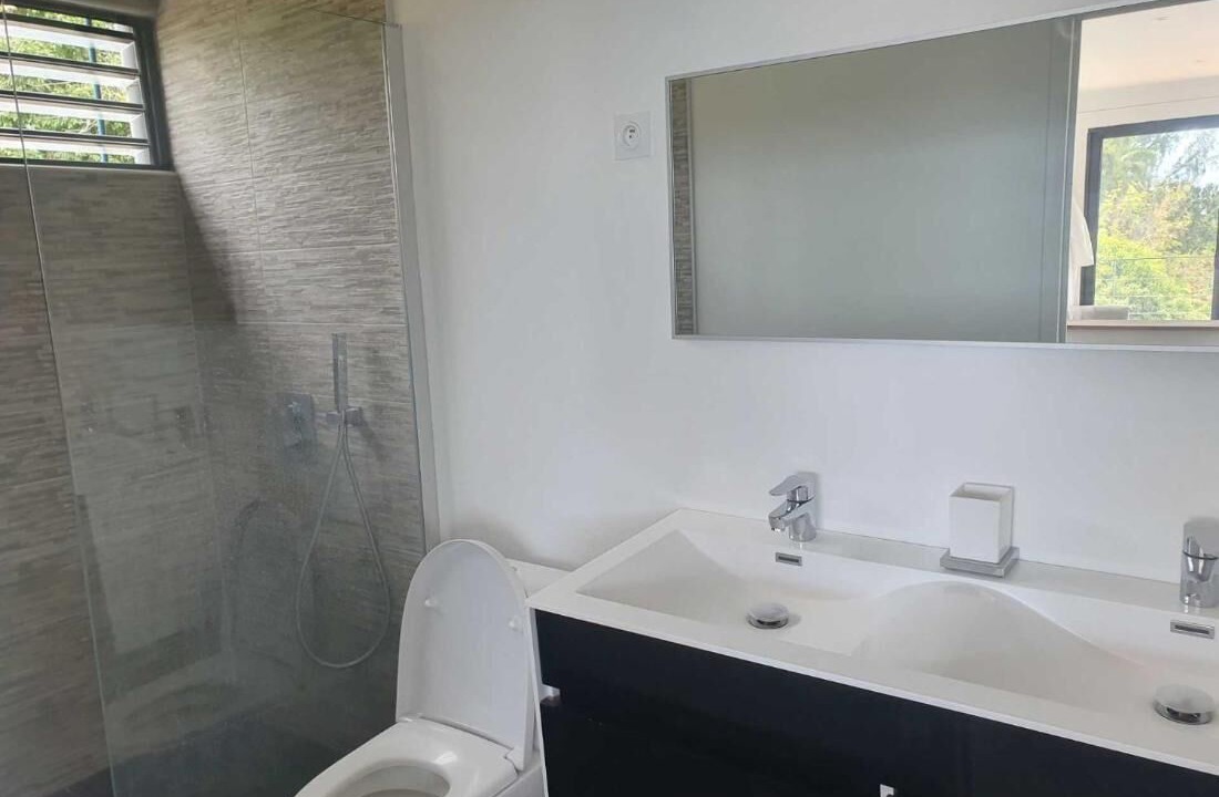 Photo of Bathroom in Arue