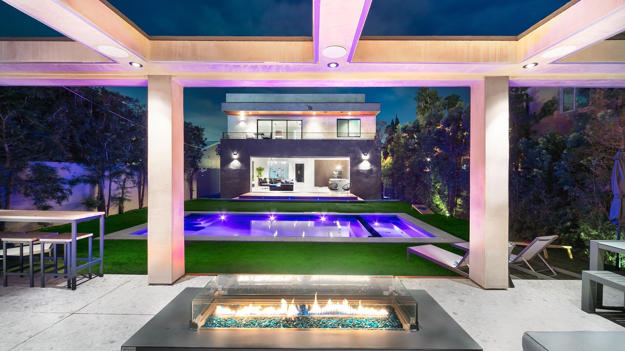 Photo of Outdoor in Melrose