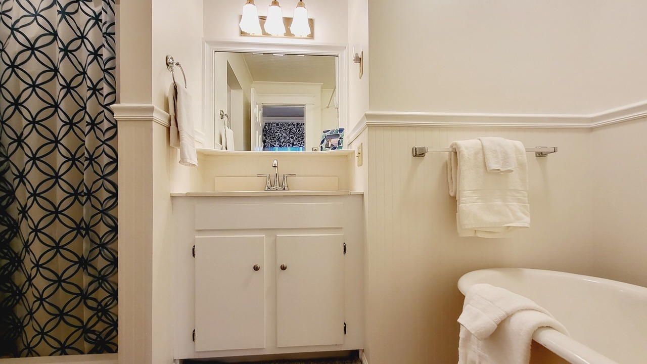 Photo of Bathroom in Chautauqua