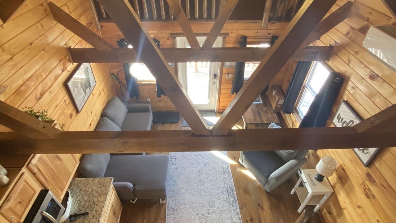 Photo of Livingroom in Ashtabula
