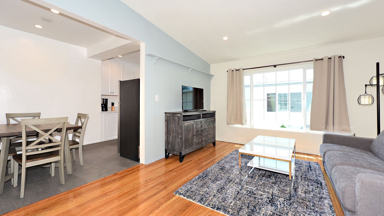 Photo of Livingroom in Mar Vista