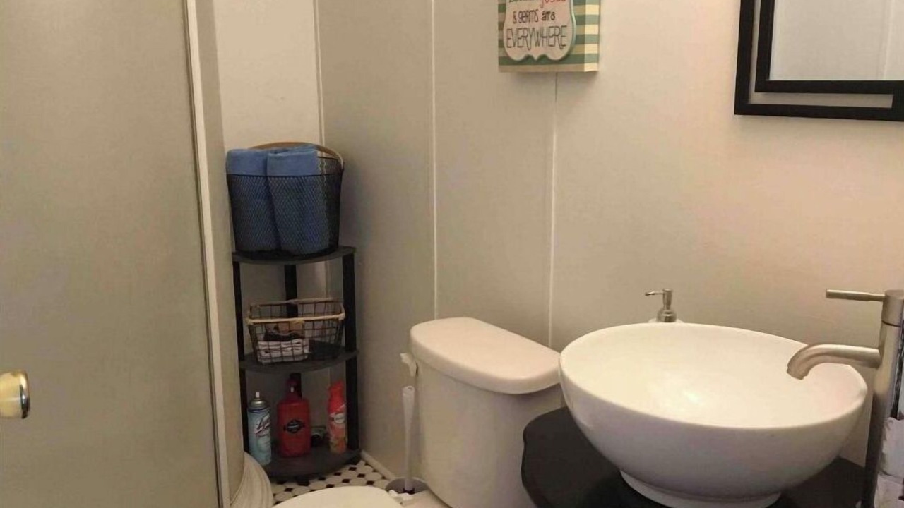 Photo of Bathroom in Macon County