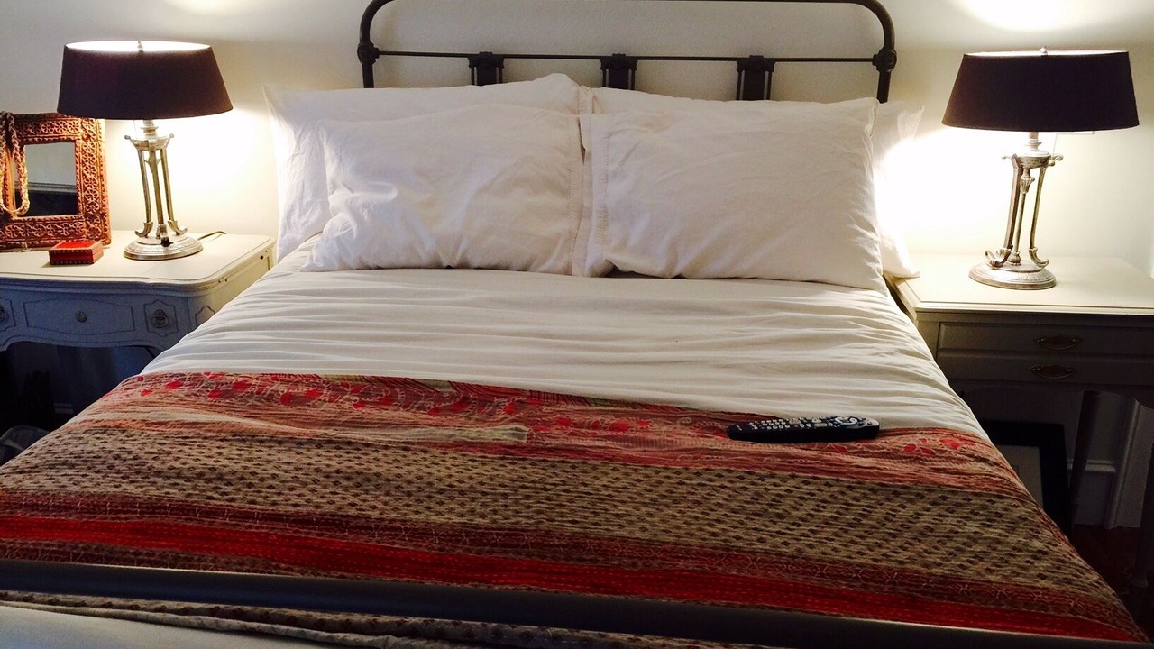 Photo of Bedroom in Skaneateles Historic District