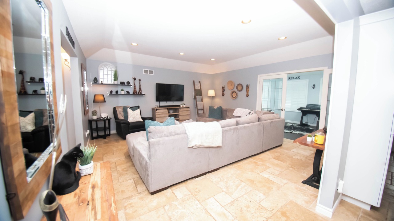 Photo of Livingroom in Centre Wellington