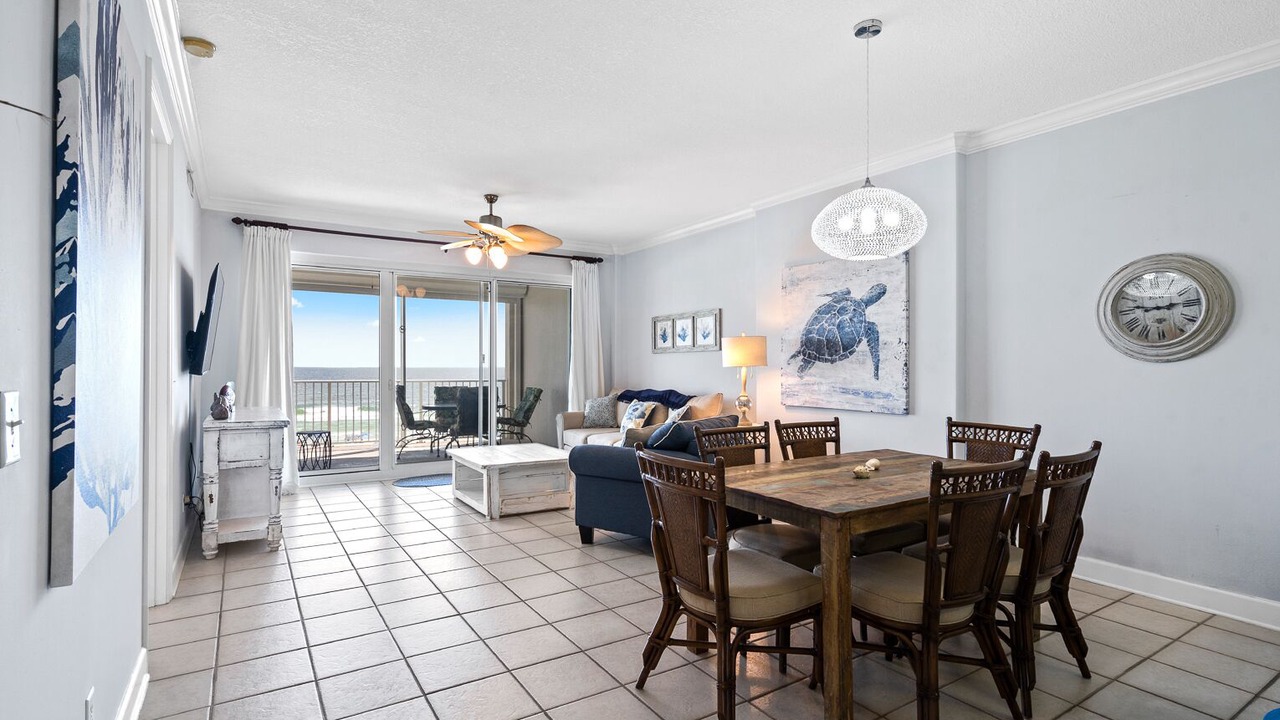 Photo of Livingroom in Orange Beach East
