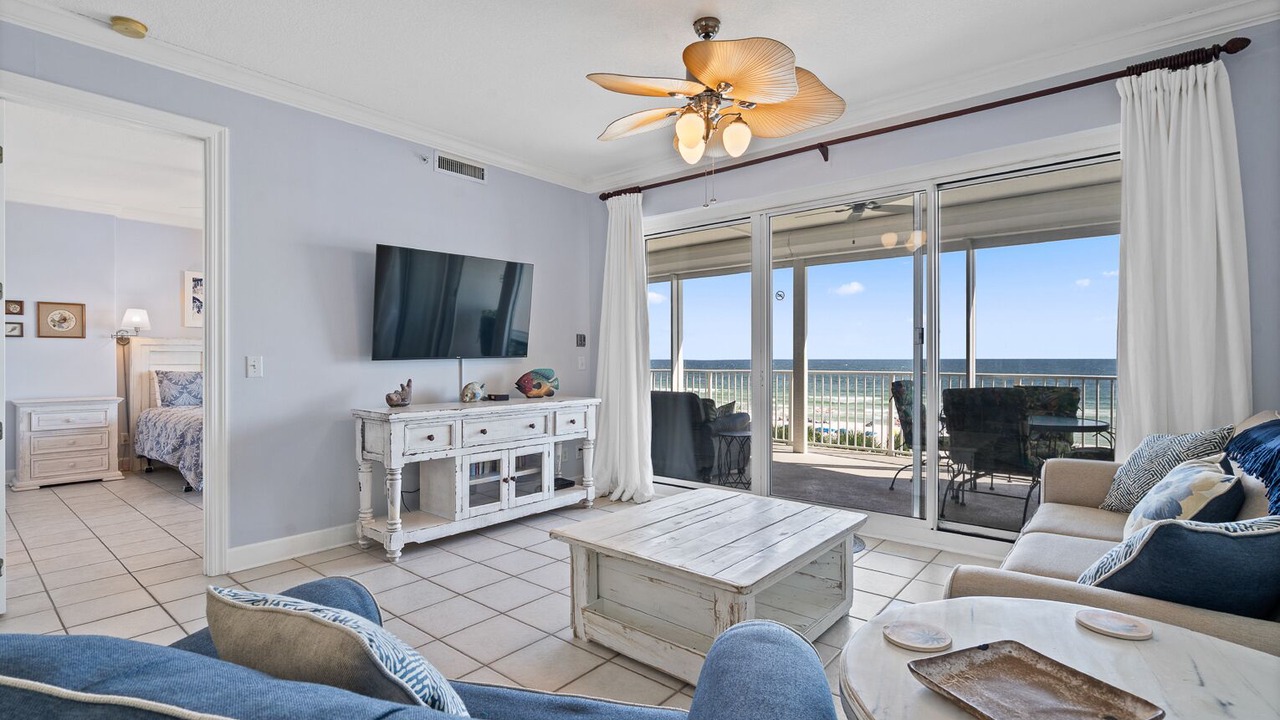 Photo of Livingroom in Orange Beach East