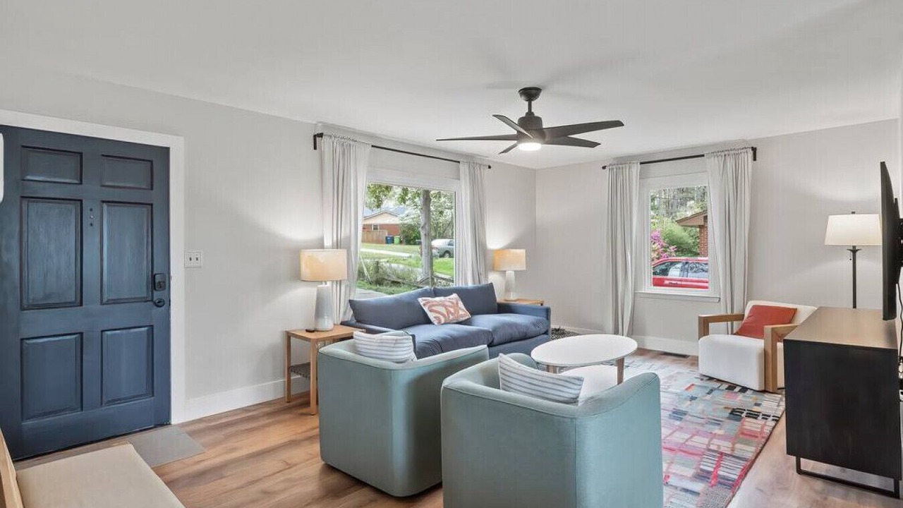 Photo of Livingroom in Northeast Raleigh